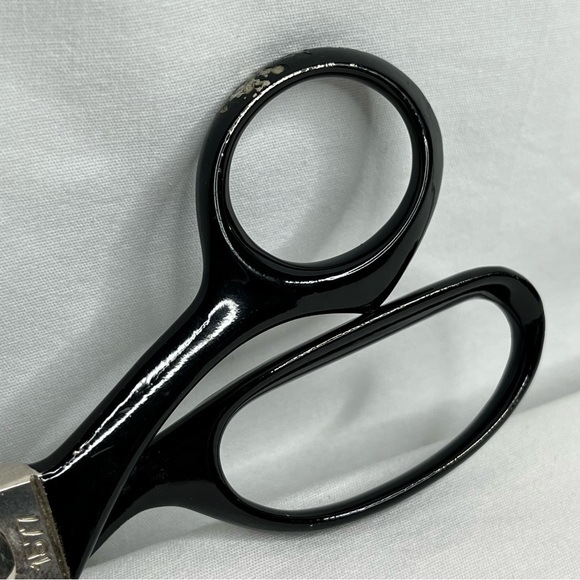 Vintage Singer Sewing Pinking Shears. 1577. Black Handles 7.5"long - Picture 9 of 10
